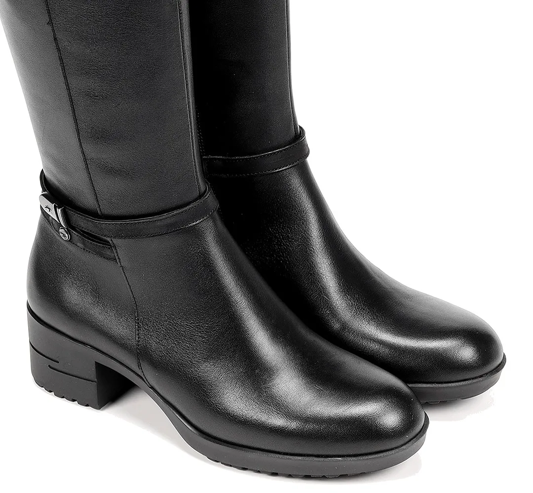 ALISS F1374 Bota Negra