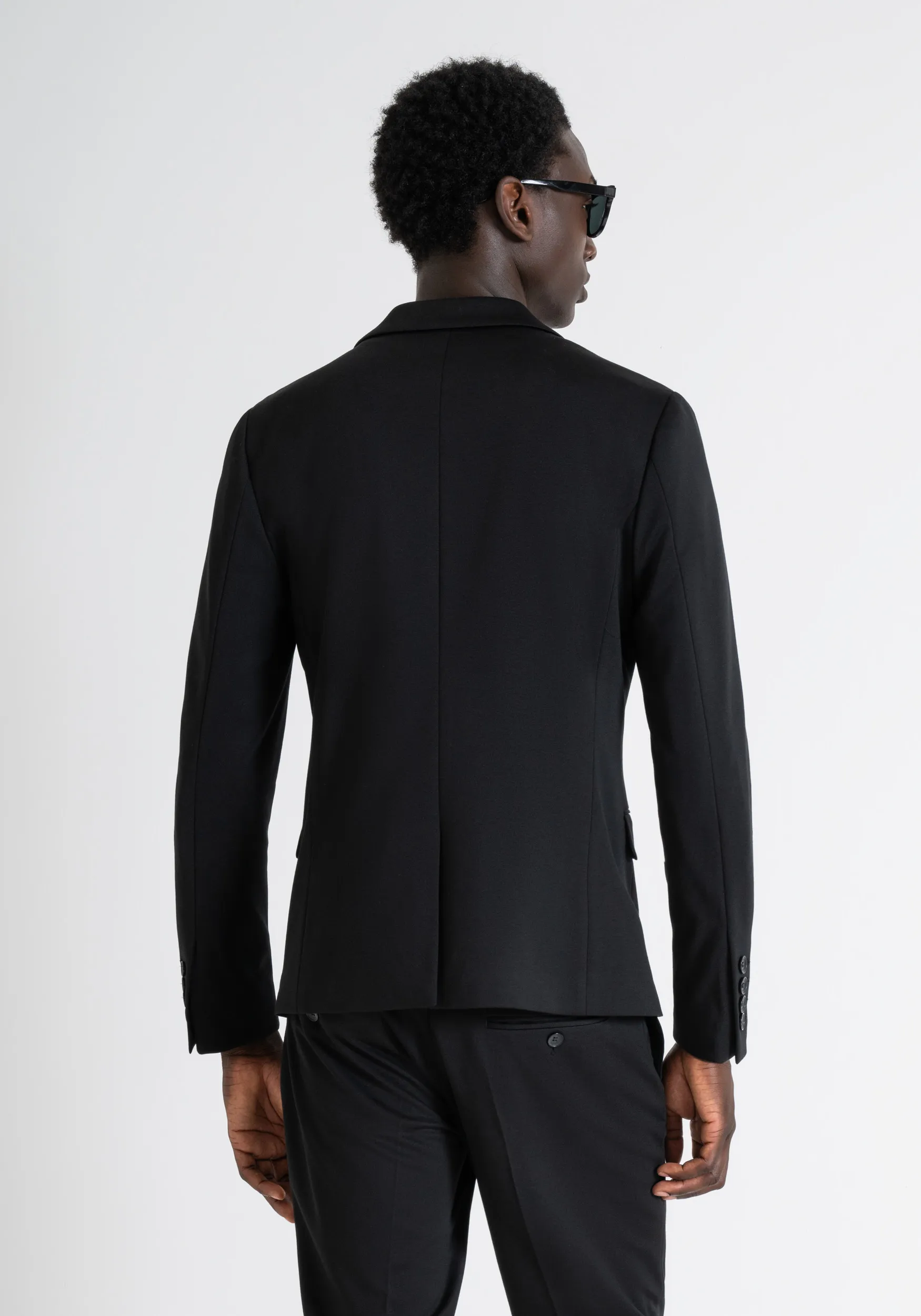 CHAQUETA SUPER SLIM FIT «ASHE» EN TEJIDO DE MEZCLA DE VISCOSA ELÁSTICA